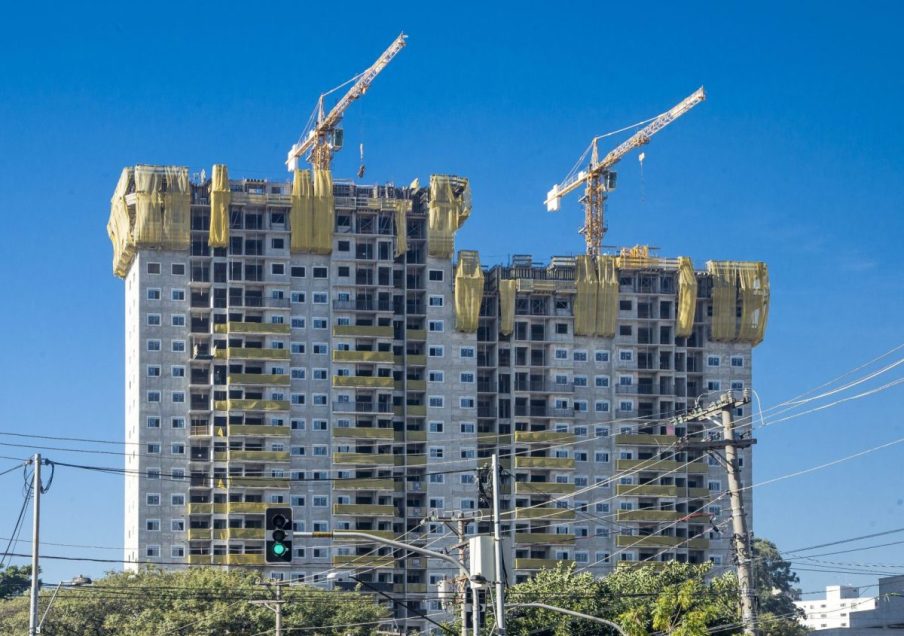 FGV: confiança da construção cai em outubro após cinco meses de alta