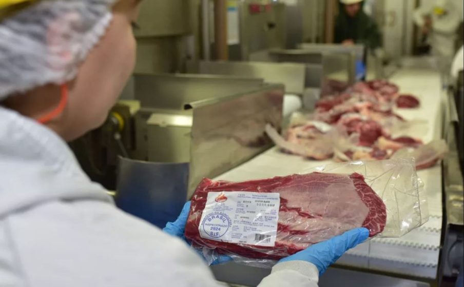 China levanta embargo e retoma importações de carne bovina do Brasil