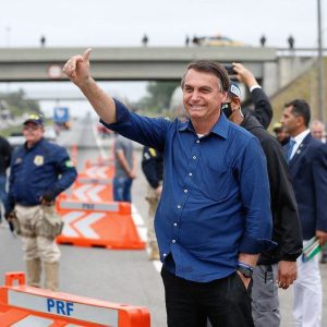 Bolsonaro orienta ministro a ampliar convocação de aprovados na PF e PRF
