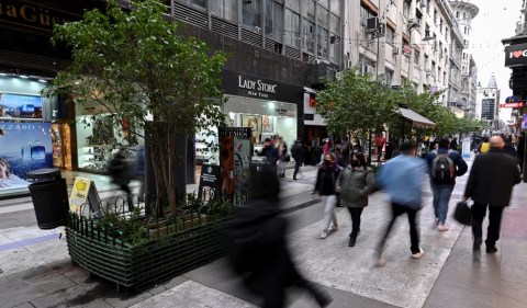 Com a maior inflação dos últimos 30 anos, argentinos dependem cada vez mais do dólar. Foto: AFP