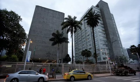 Prédio de Furnas em Botafogo — Foto: Domingos Peixoto