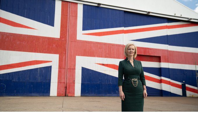 Liz Truss é escolhida como nova primeira-ministra do Reino Unido
