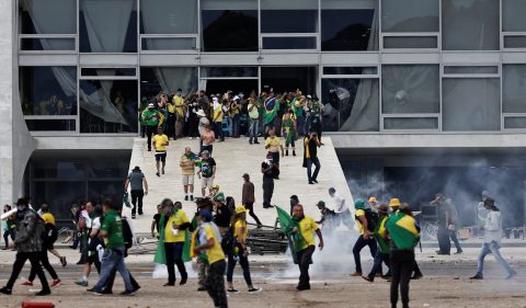 Bolsonaristas em ato golpista em Brasília. Foto: Ueslei Marcelino/Reuters