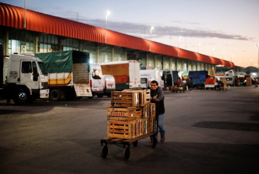 Inflação em março na Argentina é maior que a taxa acumulada em 12 meses no Brasil