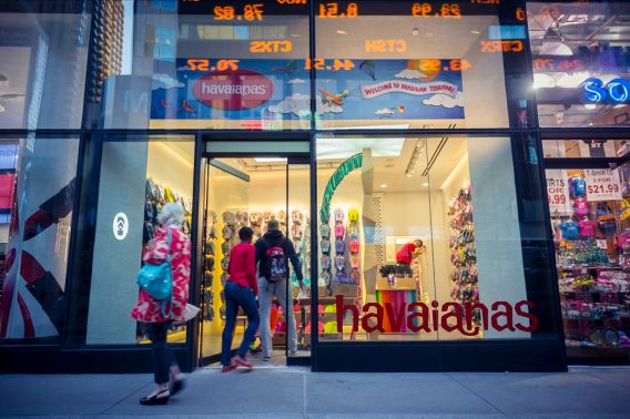 ações da Havaianas; ações da bolsa em alta; ações da Alpargatas; ALPA4
