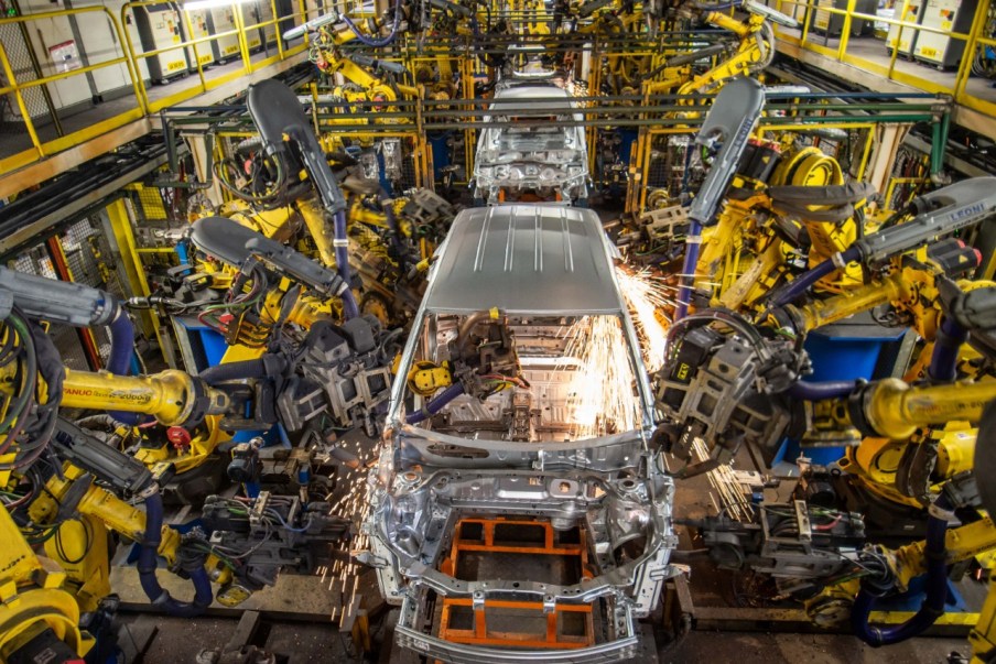 Ações da General Motors (GM) sobem 9,4% após montadora anunciar plano de recompra de ações de US$ 10 bilhões