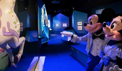 Mickey e Minnie Mouse, as estrelas da Disney. Mas como estão as ações da empresa na Bolsa de Valores de Nova York? Foto: Divulgação/Disney