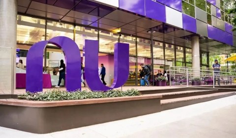 Quem deseja investir na fintech pode fazer pelos BDRs, que hoje são negociados sob o ticker ROXO34. (Foto: divulgação)