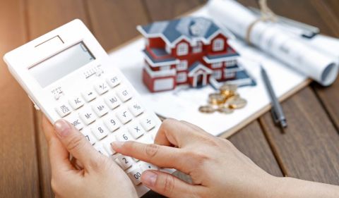 O que vale mais a pena: comprar imóvel por financiamento ou consórcio? - Foto: Freepik