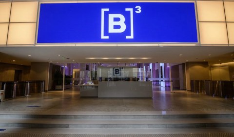 Para realizar o IPO, existe um grande processo que vai desde a elaboração de um plano de negócios até a definição dos preços das ações - (Foto: Divulgação)