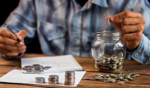 O que são investimentos a longo prazo? São aqueles que devem ficar rendendo no mínimo por 5 anos - (Foto: Freepik)