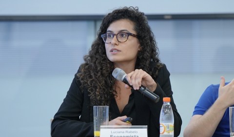 Luciana Rabelo, economista do Itaú: preço da gasolina tende a pressionar a inflação em fevereiro; IPCA deve acelerar também puxado por reajustes escolares. Foto: Divulgação/Itaú Unibanco