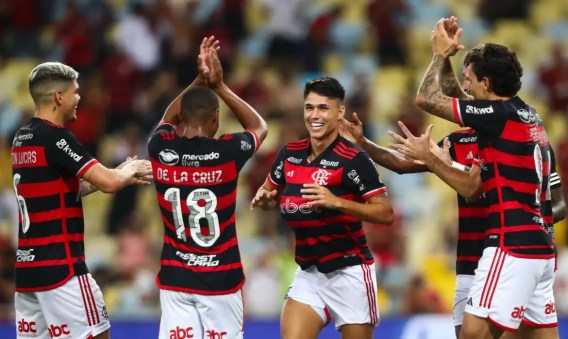 Líder do ranking dos times mais ricos do Brasil, Flamengo é o único clube brasileiro a faturar mais de R$ 1 bilhão. Foto: Agência Brasil