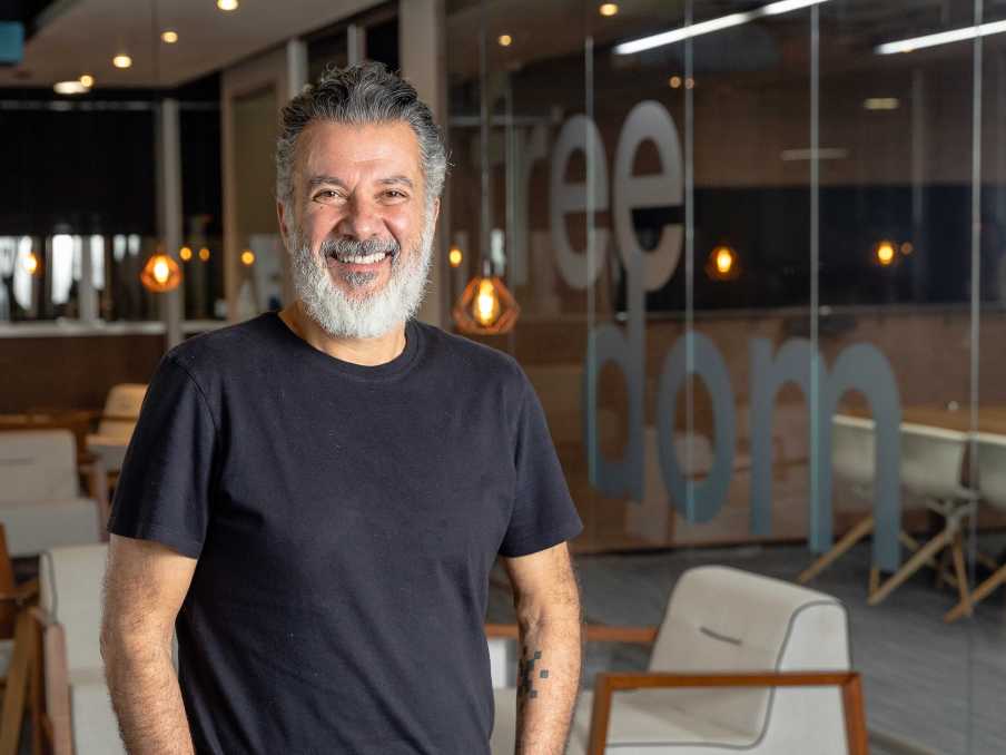 Fintech Dock avança em crédito e Pix; empresa vê IPO adiante
