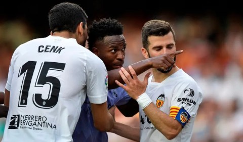 Vinicius Junior é símbolo da luta contra o racismo (Foto: Pablo Morano/Reuters)