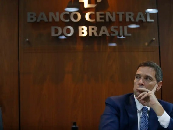 Foto de Roberto Campos Neto, presidente do Banco Central. Ele falou sobre a preocupação do Banco Central sobre sites de apostas como bets