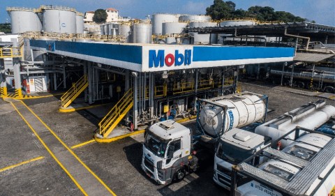 A Moove, da Cosan (CSAN3), é responsável pela fabricação e distribuição de lubrificantes Mobil. Foto: Divulgação