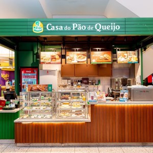 Da expansão em aeroportos à recuperação judicial: entenda a crise financeira da Casa do Pão de Queijo