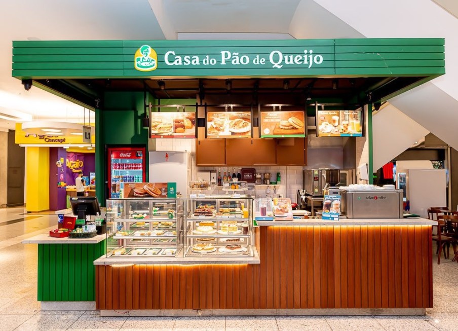 Da expansão em aeroportos à recuperação judicial: entenda a crise financeira da Casa do Pão de Queijo