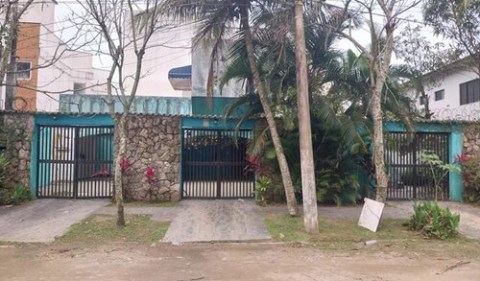 Casa na Praia do Guarujá, em São Paulo, é um dos destaques do leilão. (Foto: Reprodução/Frazão Leilões)