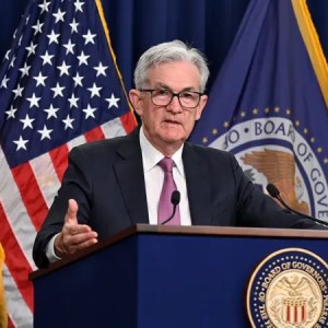 Fed ignora pressão de Trump e mantém juros nos Estados Unidos no intervalo de 4,25% a 4,50%