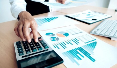 A audiência perguntou e nós trouxémos a resposta para: "se eu investir R$ 100 no CDB, quanto rende?" - (Foto: Freepik)