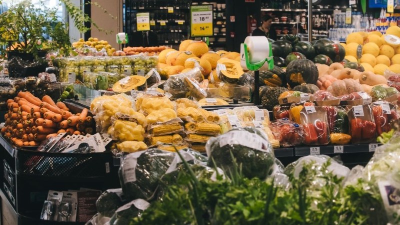 Mercado reduz projeção do IPCA em 2025 de 5,65% para 5,57%, aponta Boletim Focus