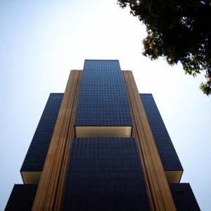 Foto do edifício sede do Banco Central em Brasília, onde ocorre a reunião do Copom sobre a taxa Selic, para ilustrar matéria sobre o que esperar dos juros hoje e em 2025,