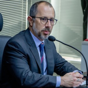 CGU: Governo suspende todos acordos de cooperação entre entidades e INSS após denúncia de fraude