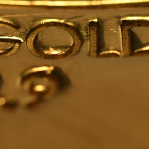 Ouro tem pior semana do ano após pausa na guerra comercial entre EUA e China